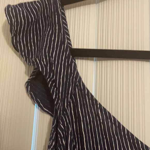 American Eagle open back romper - Picture 2 of 5